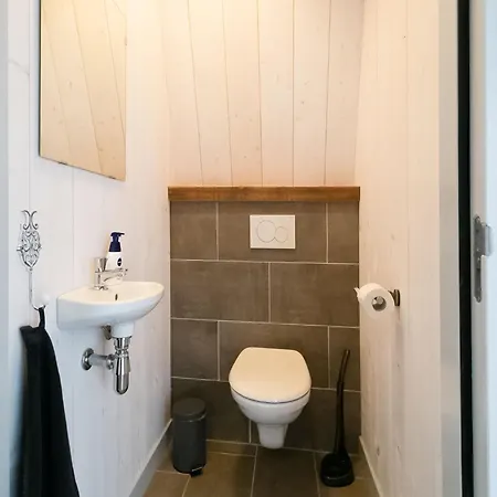 Near Beach, Cleaning Included * קלאנטסהוך